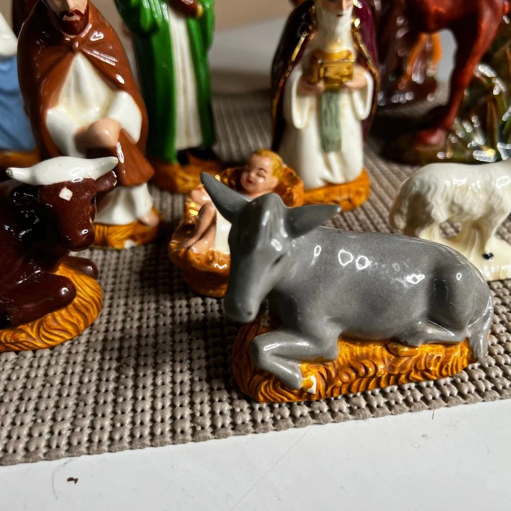 Vintage Holland Mold Ceramic Nativity Set 14 Piece Hand Painted Figurines
